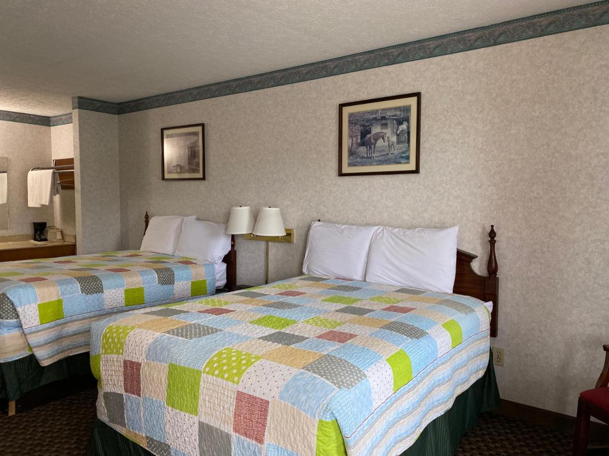 Americas Inn Bardstown Exterior photo